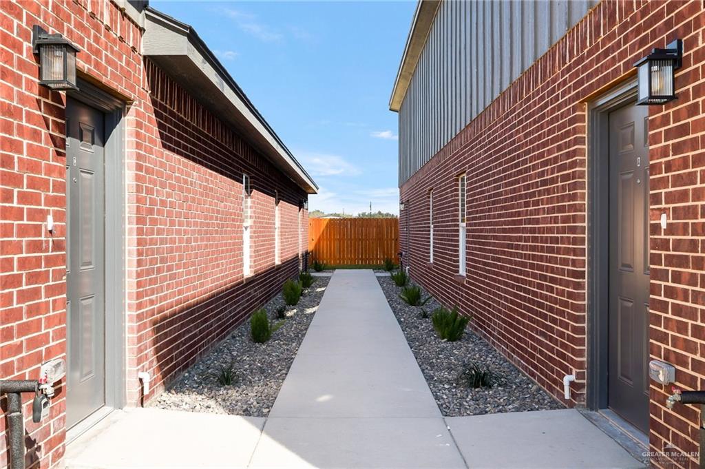 Photo 3 of 1004 Hidden Hills Street #A