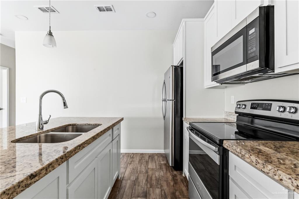 Photo 6 of 5909 Sandpiper Avenue