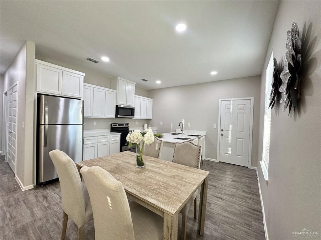 Photo 8 of 3408 Ventura Avenue #3