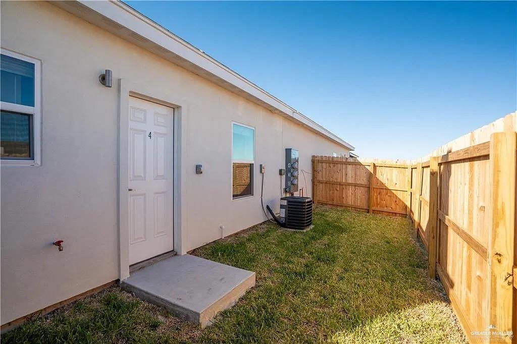 Photo 10 of 4209 La Vista Avenue #4
