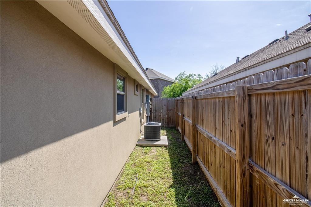 Photo 6 of 2118 Taxco Court #3