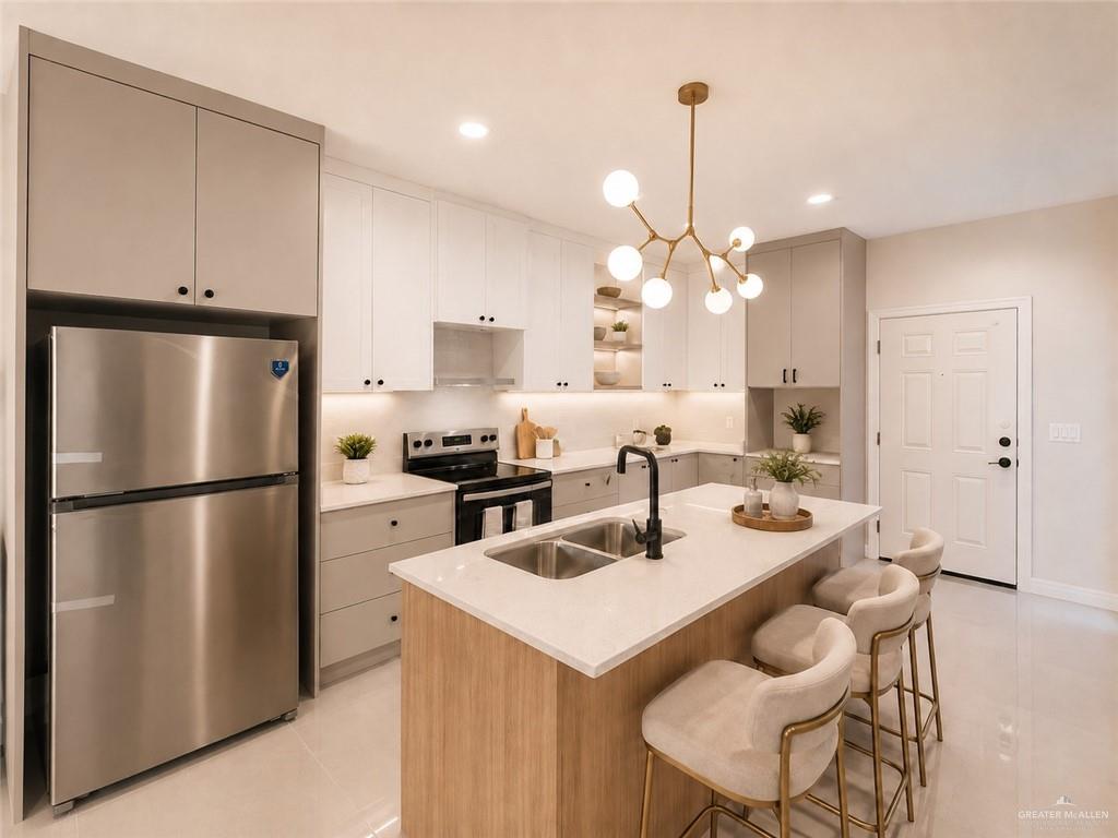 Photo 3 of 4213 Hummingbird Avenue #89