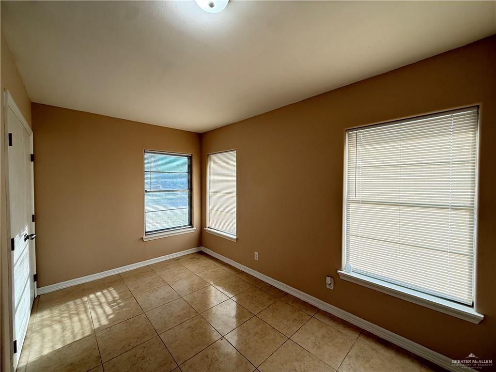 Photo 10 of 1523 10th Avenue