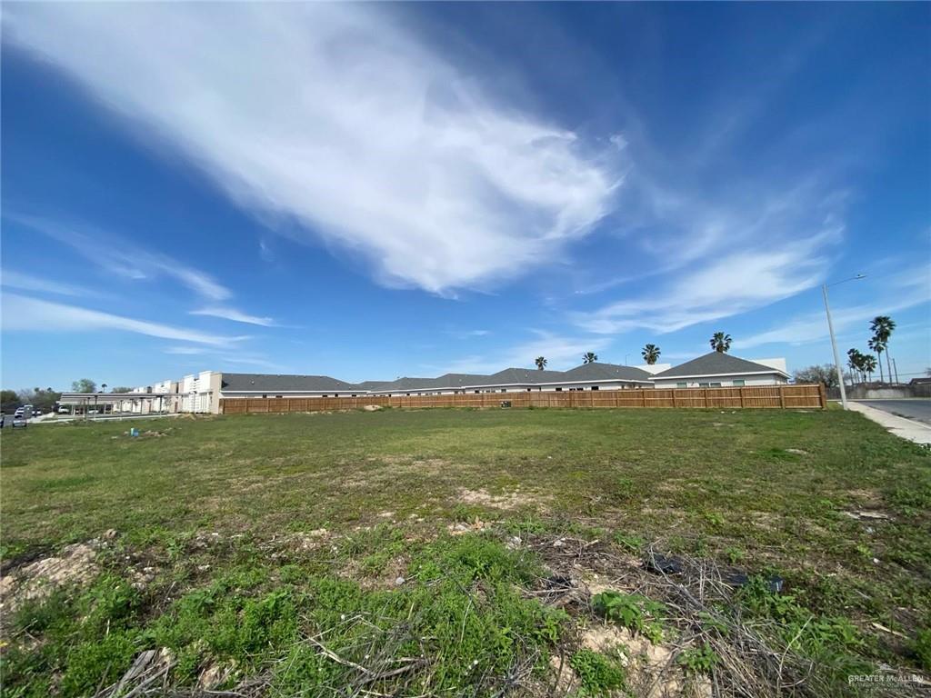 Photo 1 of 1304 Lore Drive, Weslaco