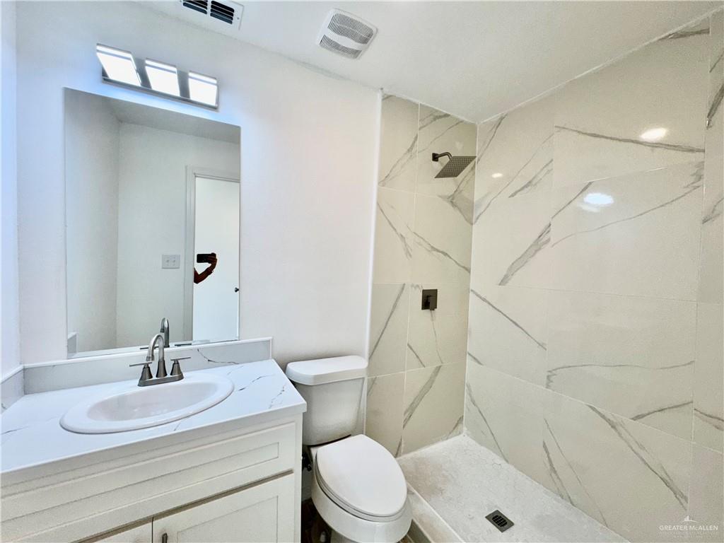 Photo 18 of 106 Aldrin Street