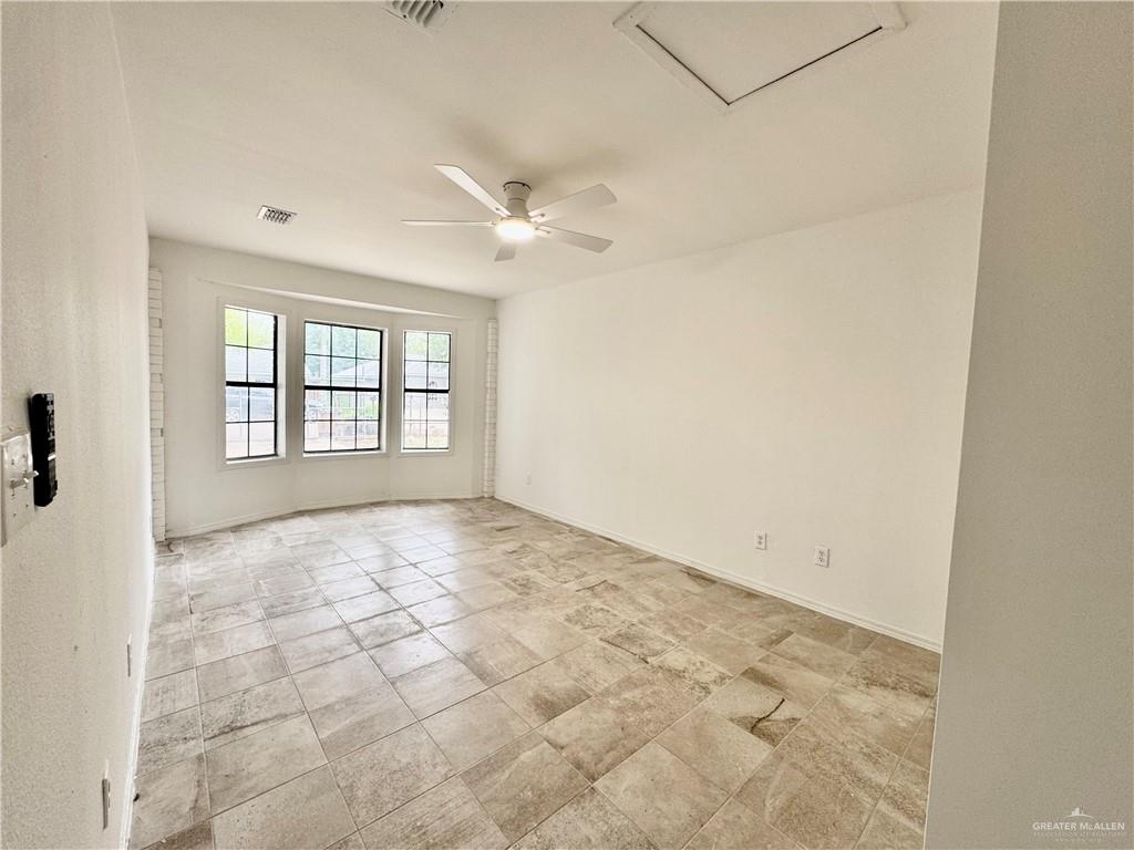 Photo 29 of 106 Aldrin Street