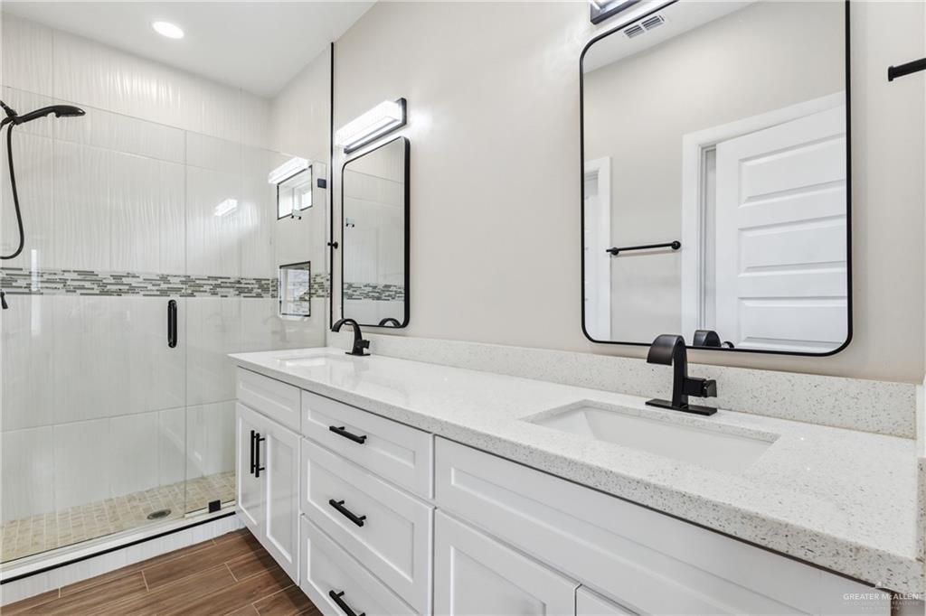 Photo 13 of 5933 Rayo Del Sol Street