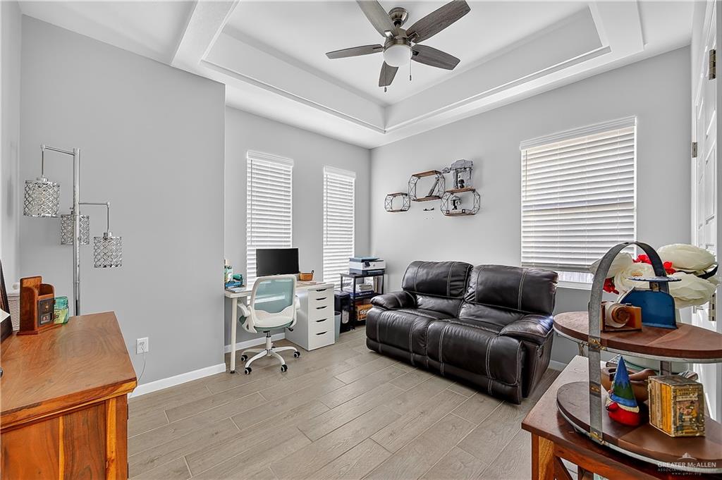 Photo 11 of 3120 Zinnia Avenue