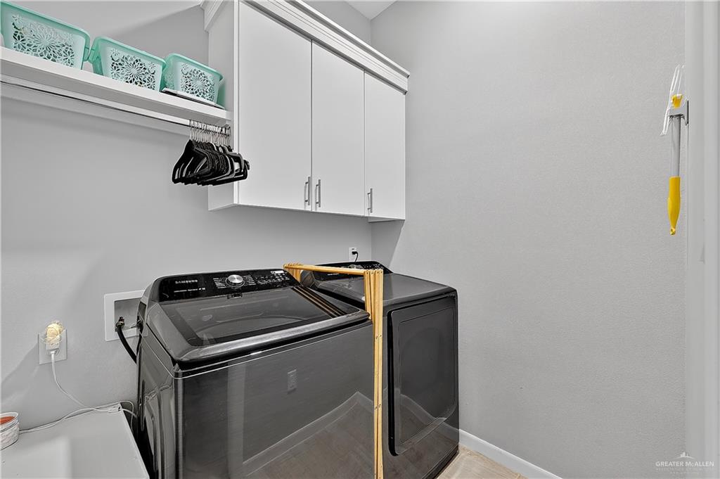 Photo 12 of 3120 Zinnia Avenue