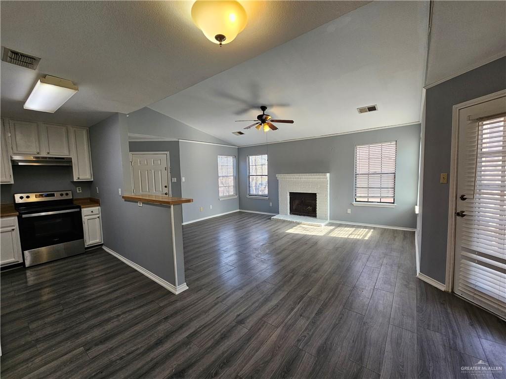 Photo 3 of 4803 Hamilton Wolfe Road #106