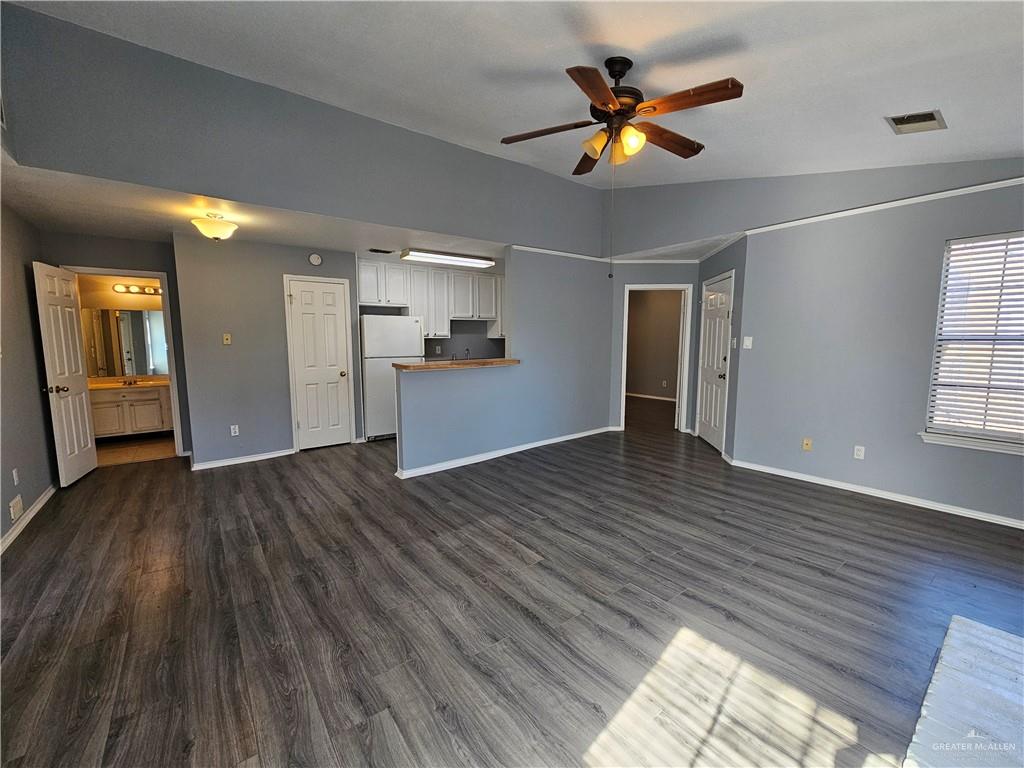 Photo 5 of 4803 Hamilton Wolfe Road #106