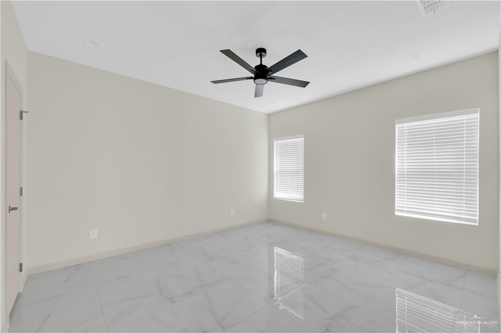 Photo 11 of 1901 Violet Drive #3