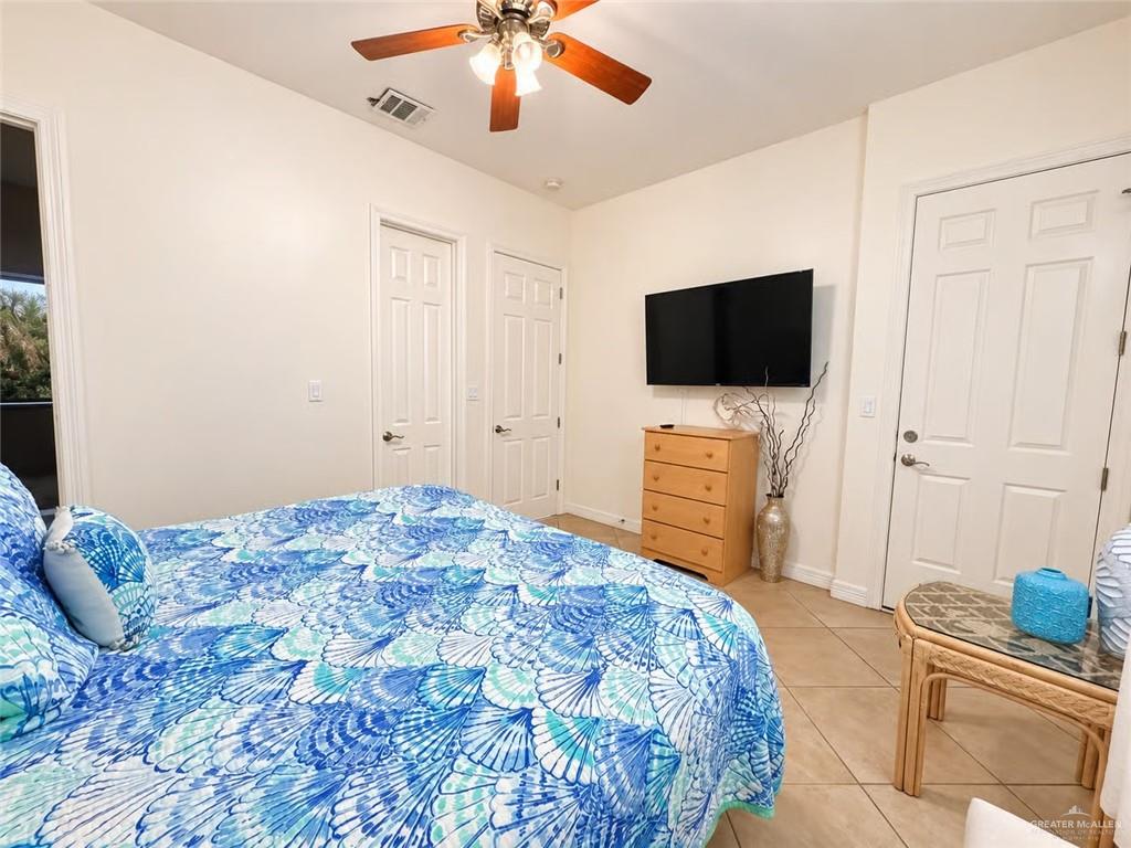 Photo 9 of 114 Swordfish Street #5