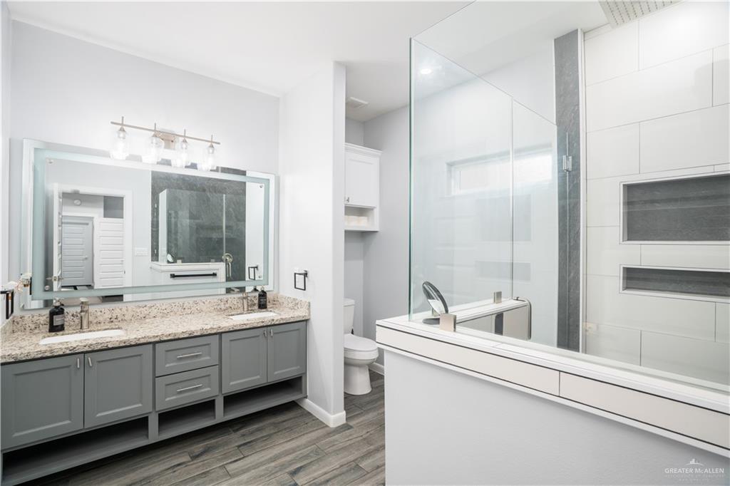Photo 11 of 402 Imperial Drive
