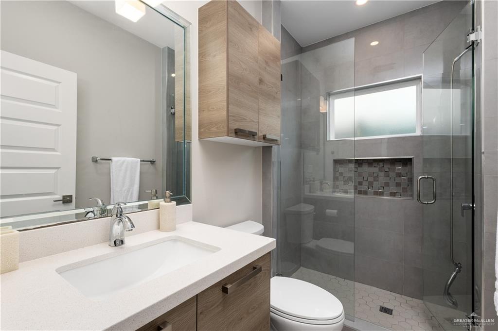 Photo 13 of 5816 Pelican Avenue