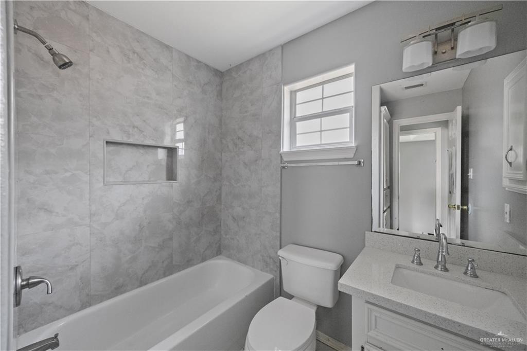 Photo 11 of 2205 Erica Street