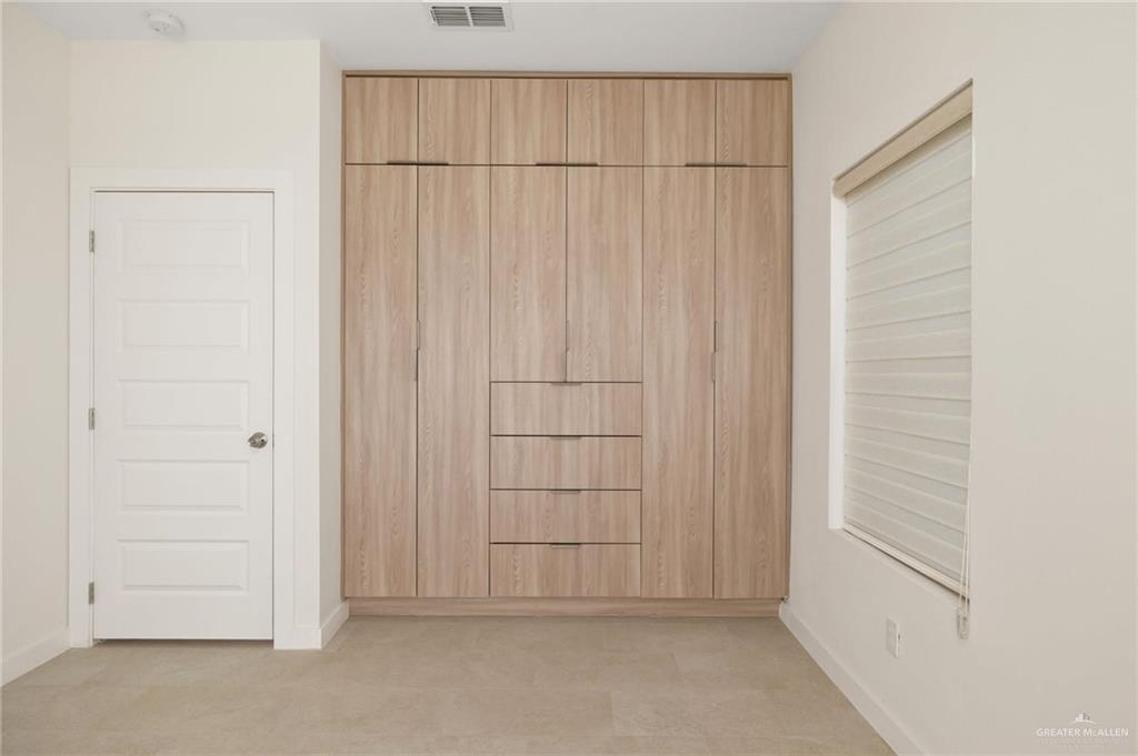 Photo 12 of 232 Longoria Drive