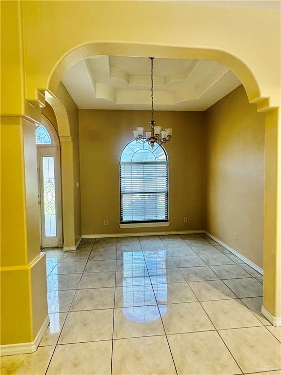 Photo 4 of 3413 Hibiscus Avenue