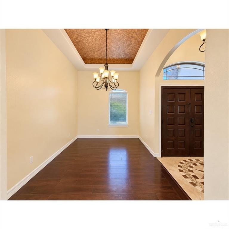 Photo 4 of 606 27th Street