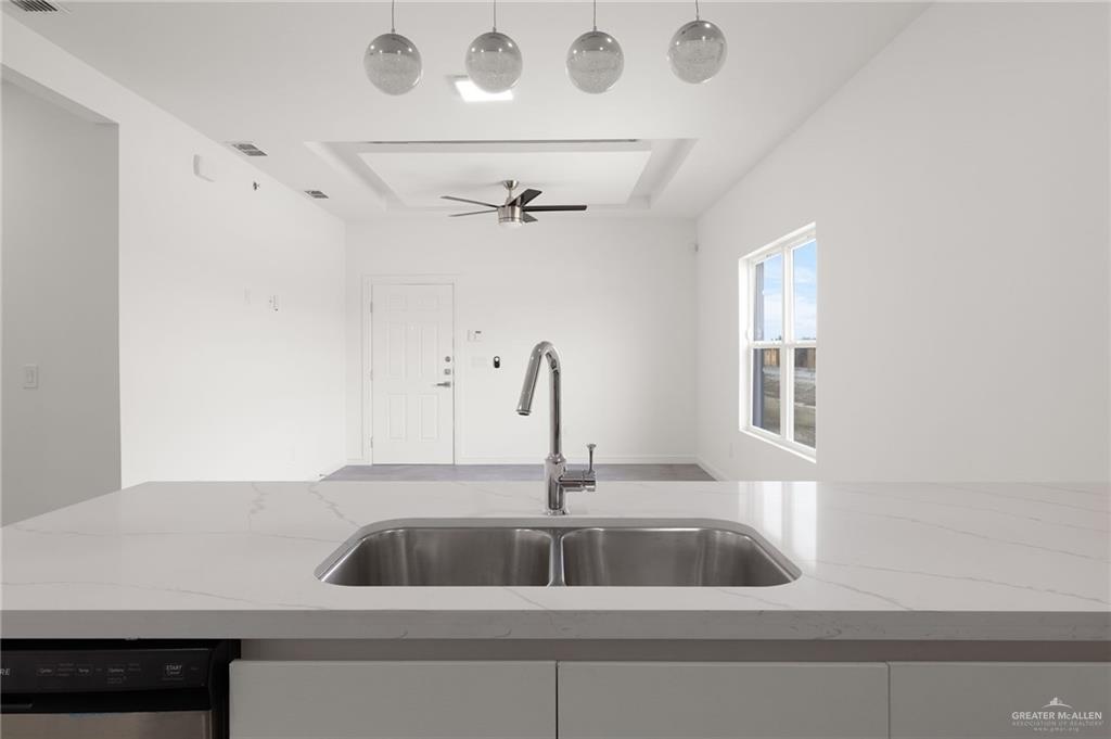 Photo 5 of 901 Yuma Avenue #1003