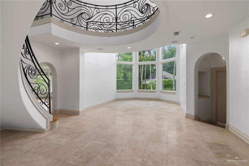 Photo 4 of 1615 Palazzo Drive