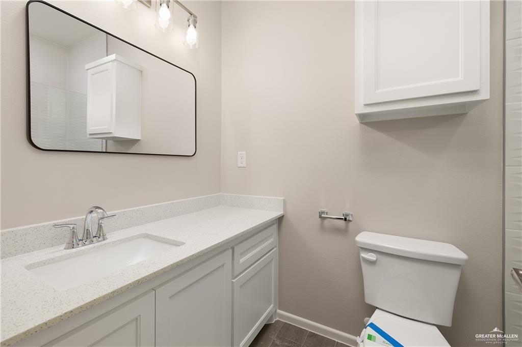 Photo 21 of 2704 Harrison Avenue #3