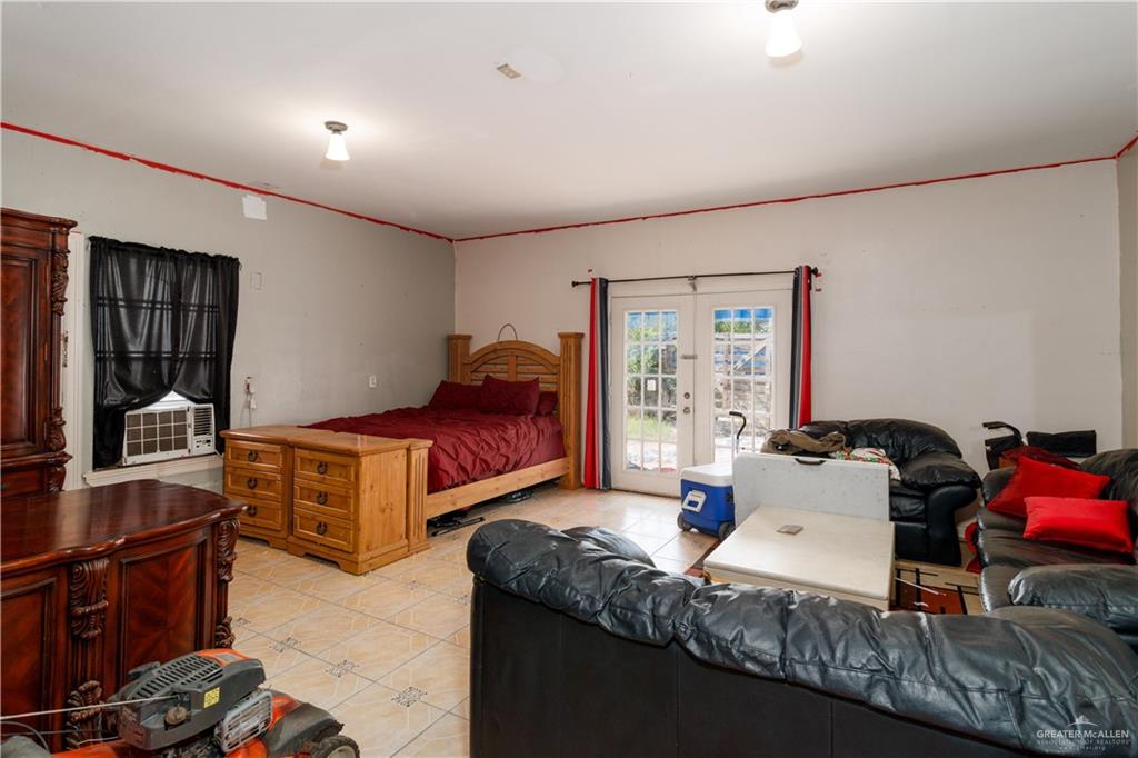 Photo 19 of 520 Upas Avenue