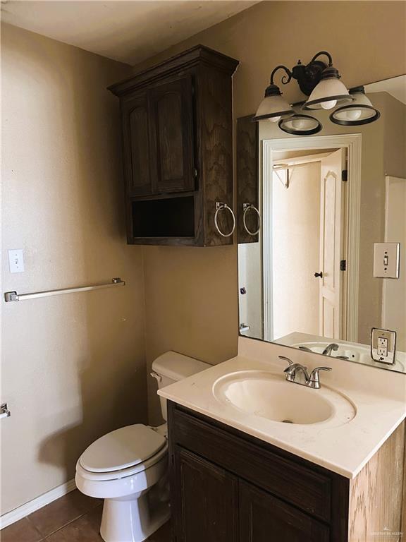 Photo 5 of 1101 Pecan Street