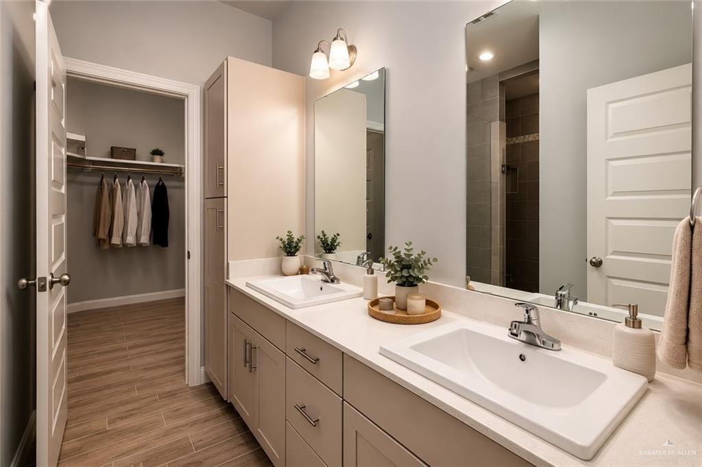 Photo 6 of 1514 Hope Drive