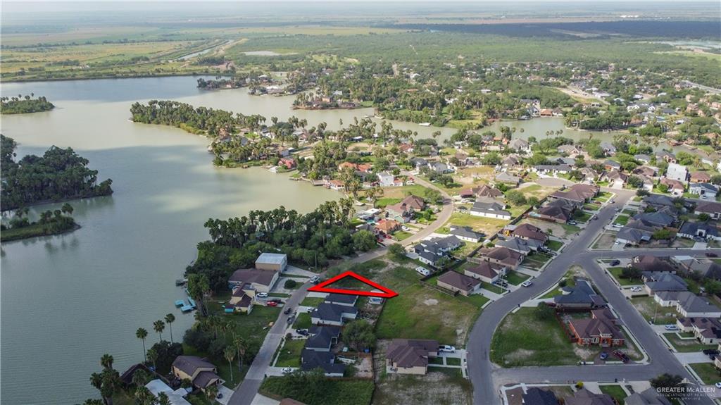 Photo 1 of 700 Kika De La Garza Boulevard, La Joya