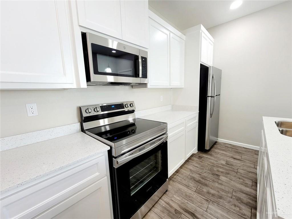 Photo 5 of 915 Starr Road #C