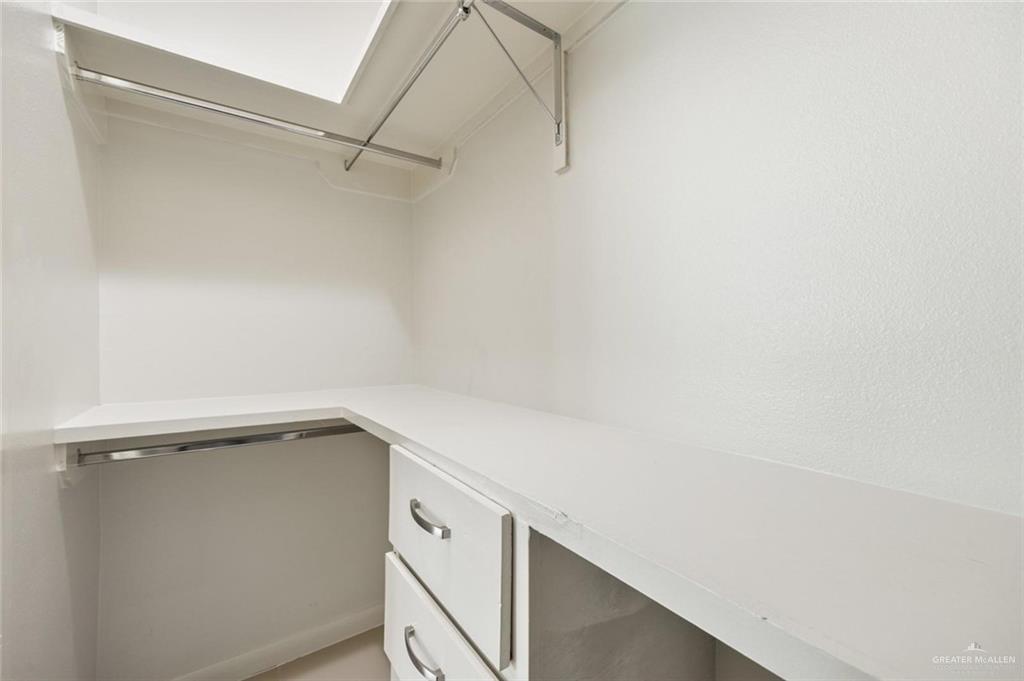 Photo 11 of 1709 Garrison Drive #3