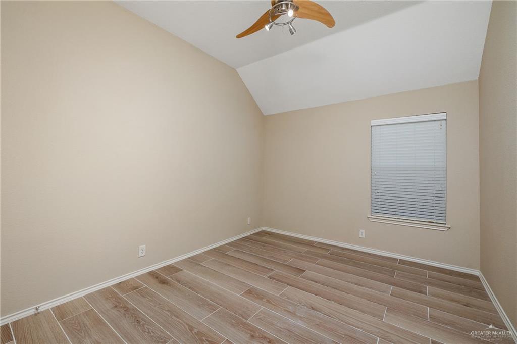 Photo 13 of 3007 San Rafael Street