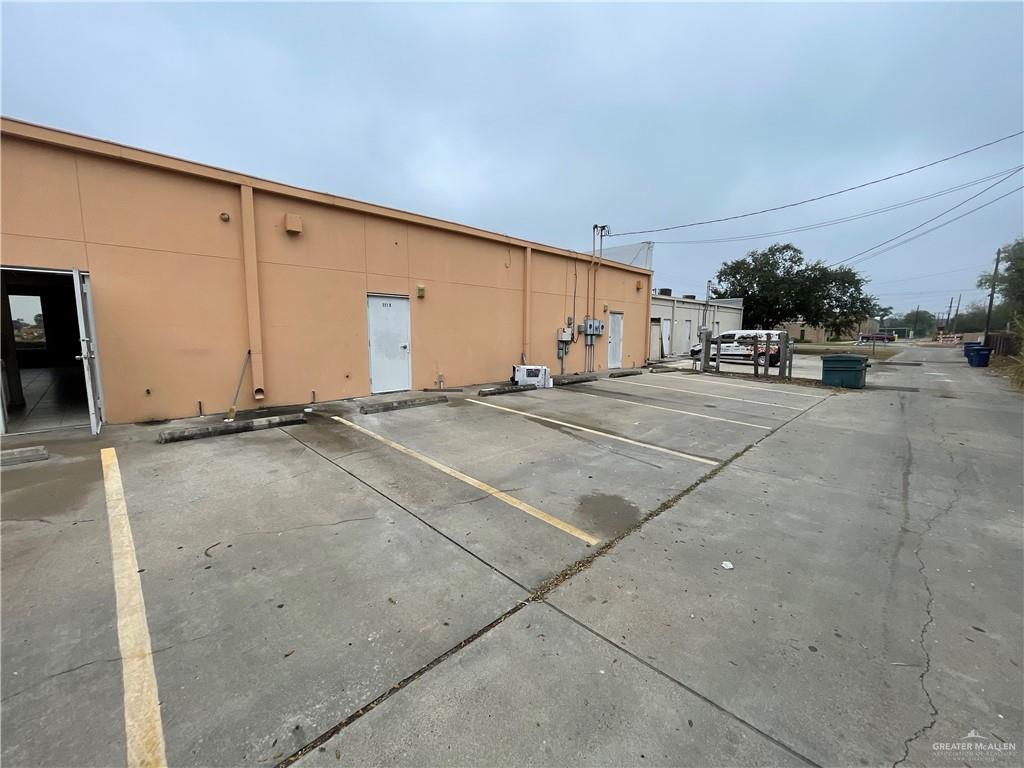 Photo 16 of 119 Pecan Street #A