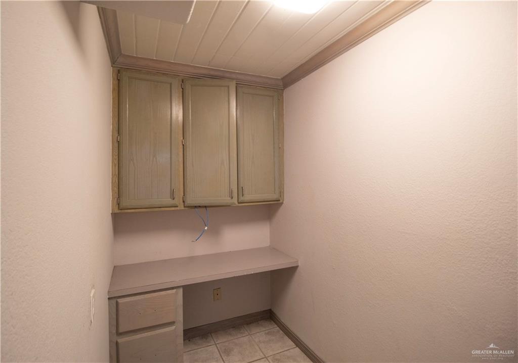 Photo 6 of 600 Beaumont Avenue