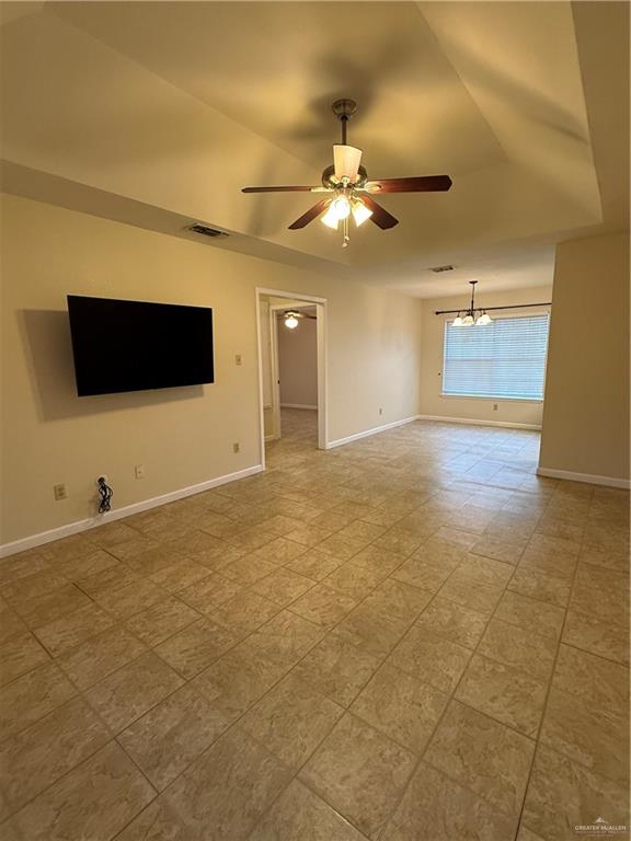 Photo 4 of 2303 Wisteria Avenue