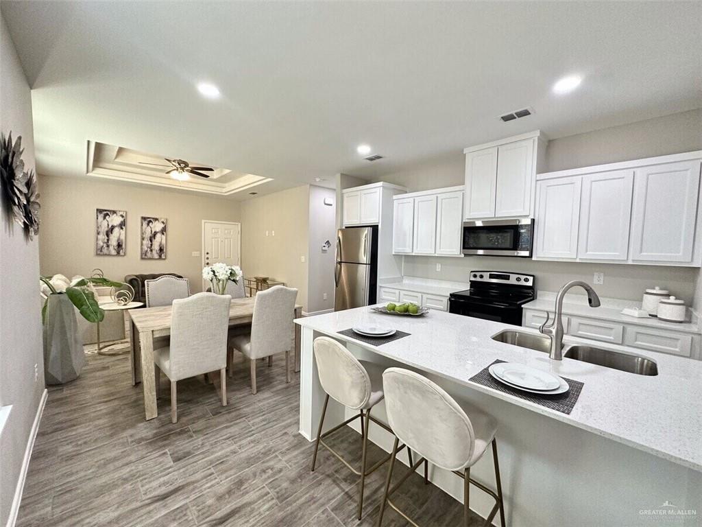 Photo 6 of 3408 Ventura Avenue #2