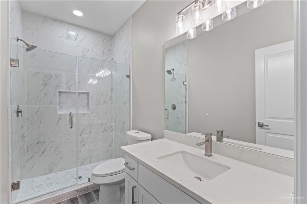 Photo 13 of 2605 Woodpecker Street #1