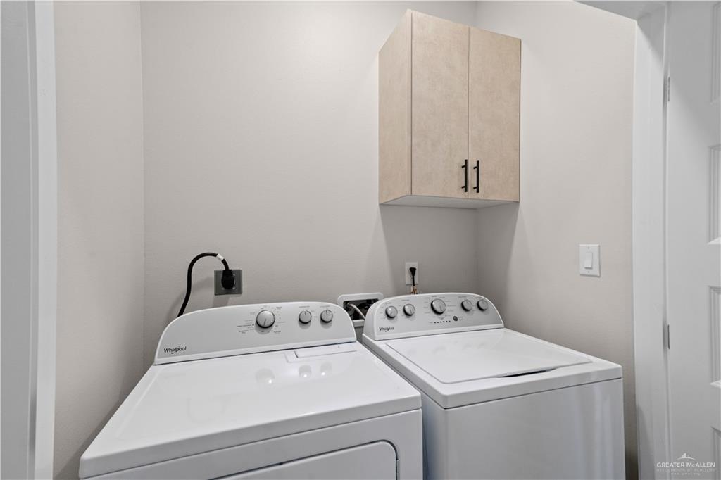 Photo 14 of 405 Onyx Avenue #1