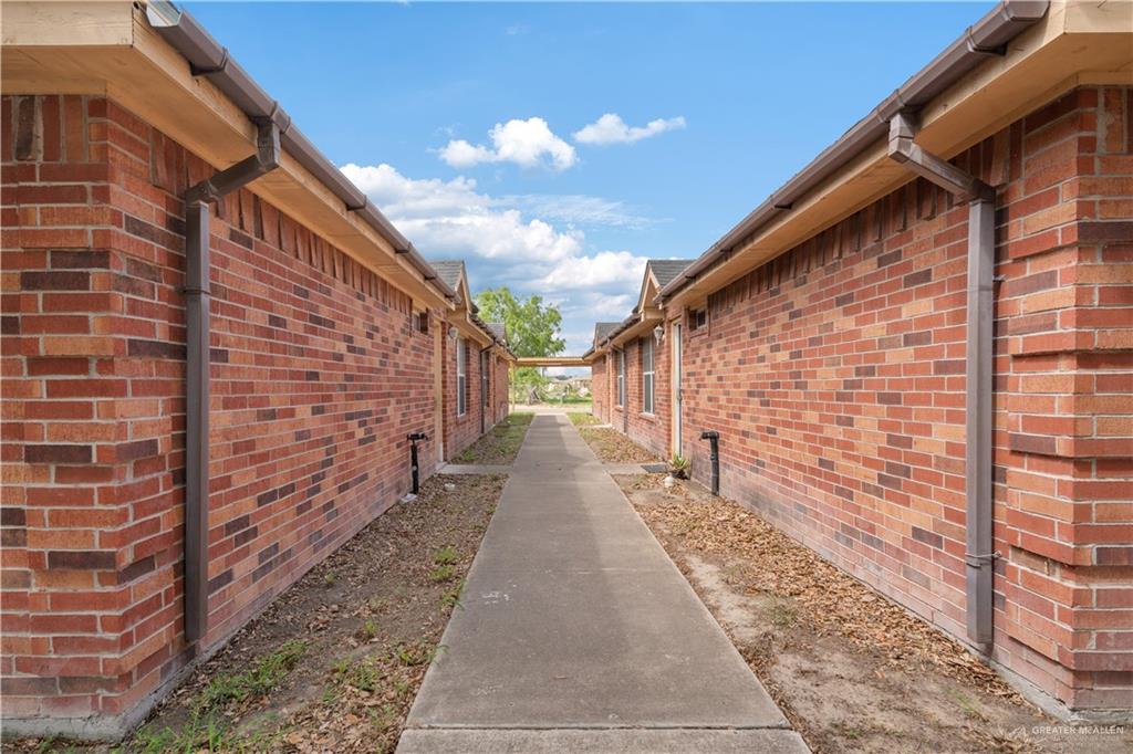 Photo 13 of 1607 Portales Drive