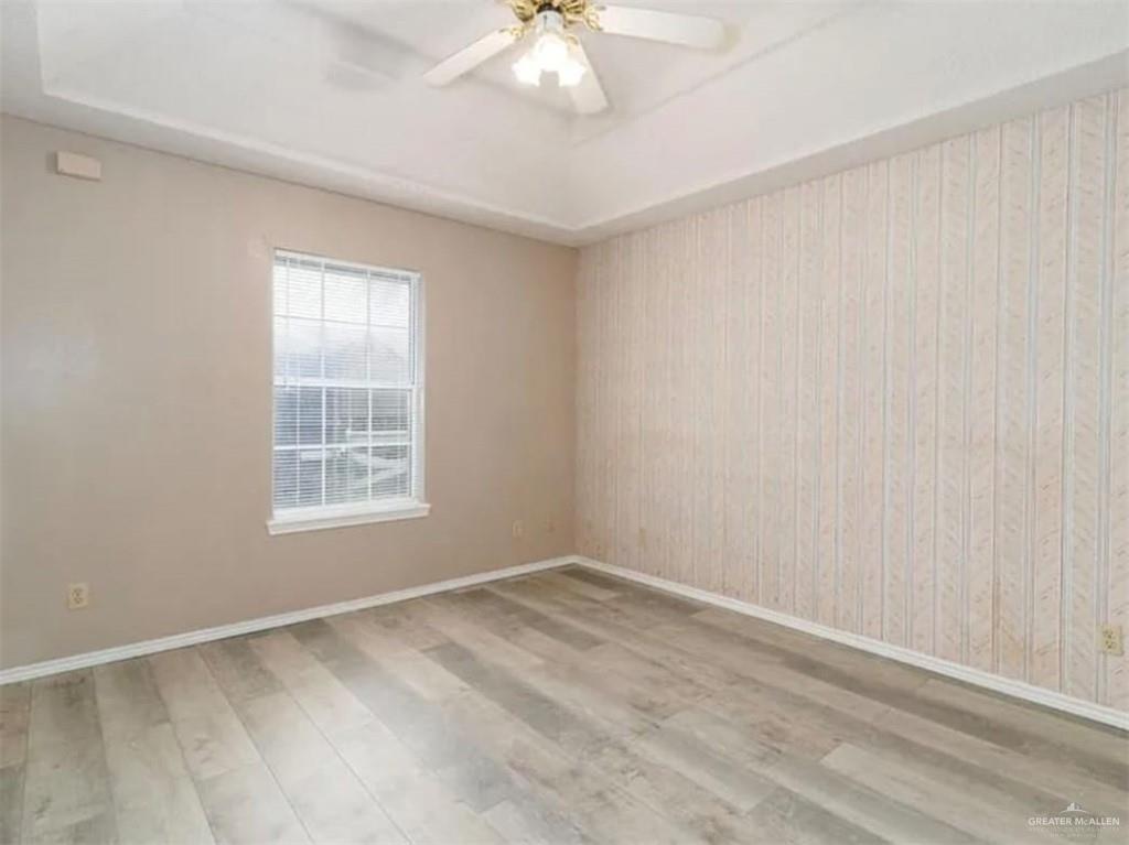Photo 7 of 2807 Montgomery Drive