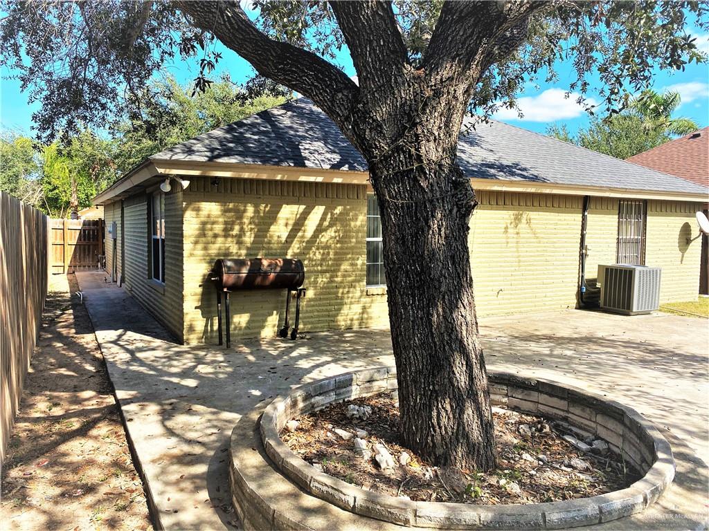 Photo 29 of 3609 Raquel Avenue