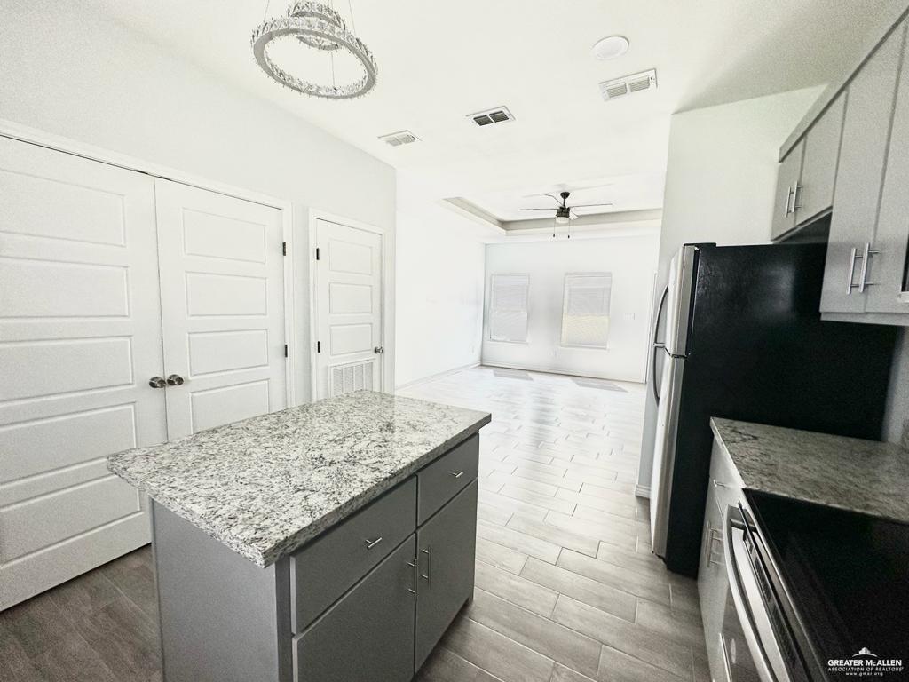 Photo 10 of 2812 Rosemary Drive #1