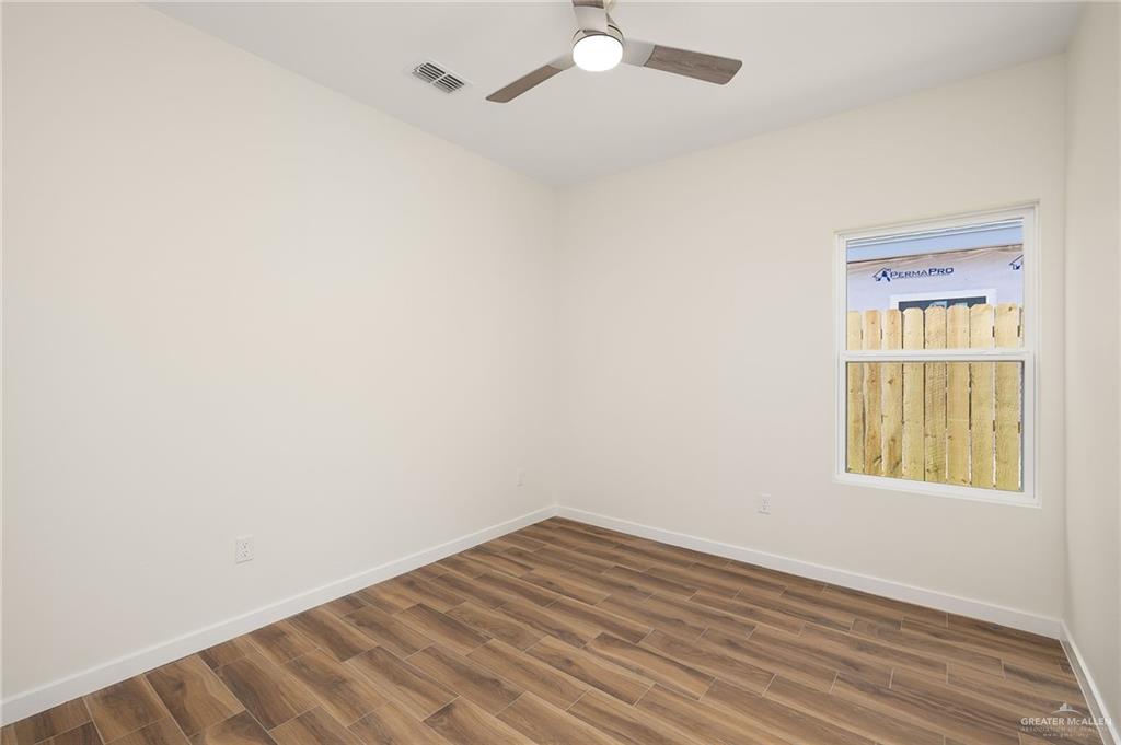 Photo 11 of 609 Onyx Avenue #1