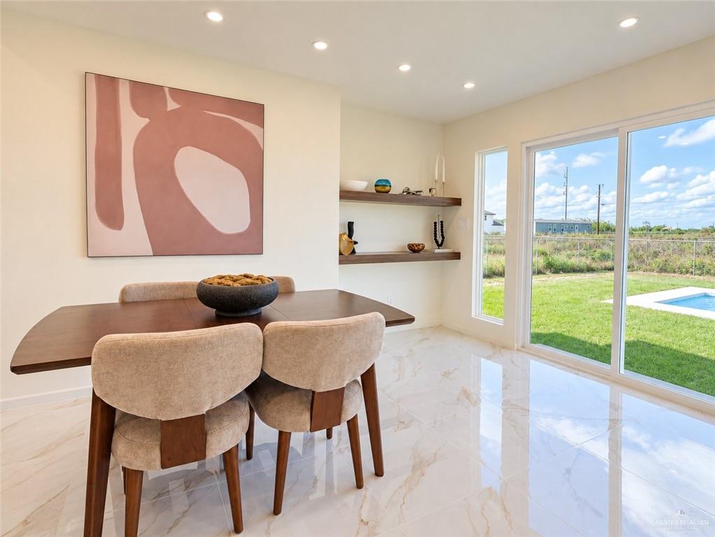 Photo 11 of 320 Barcelona Drive