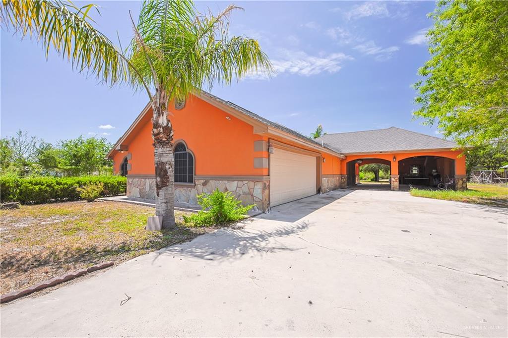 Photo 3 of 1722 Blue Bird Avenue
