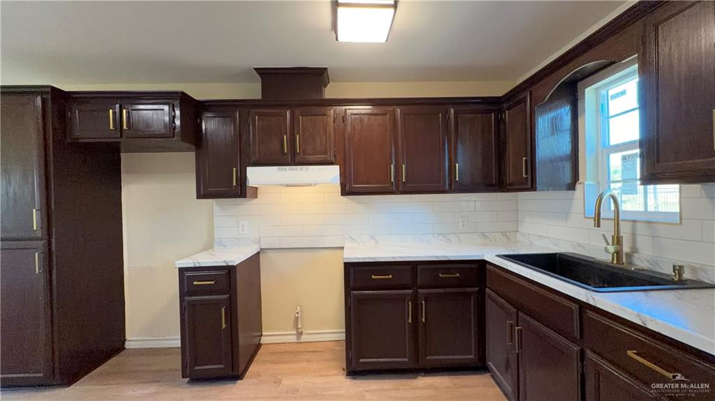 Photo 6 of 204 McDaniel Street