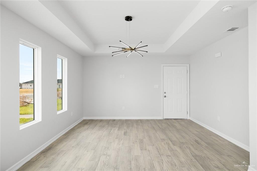 Photo 6 of 3605 Fuerte Avenue #4