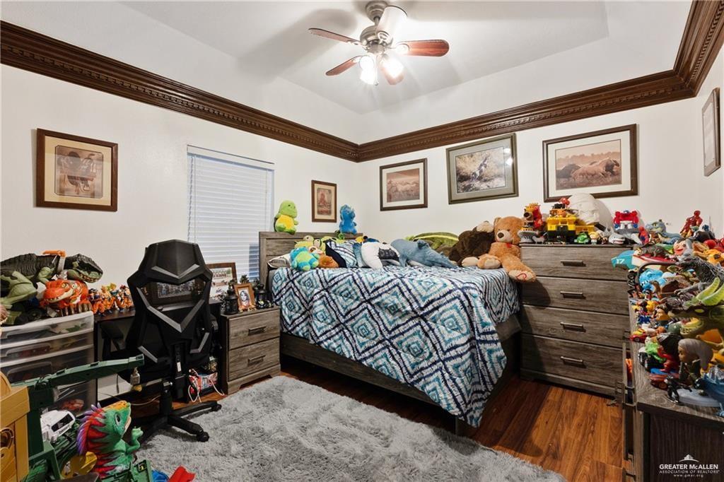 Photo 13 of 3005 Iris Avenue