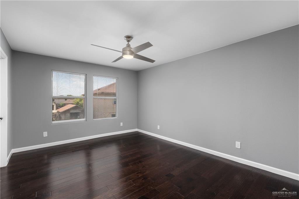 Photo 12 of 3925 Teal Avenue